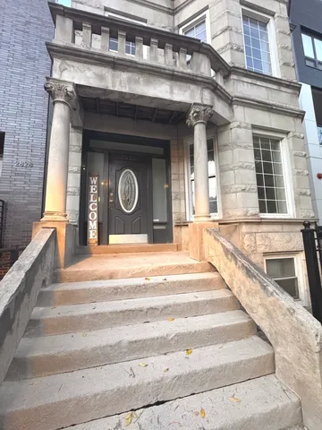 $3,100 | 2826 West Lyndale Street, Unit 1, Chicago, IL 60647