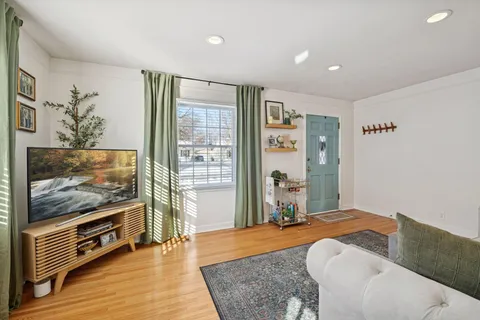 $450,000 | 3221 Georgia Avenue South, St. Louis Park, MN 55426