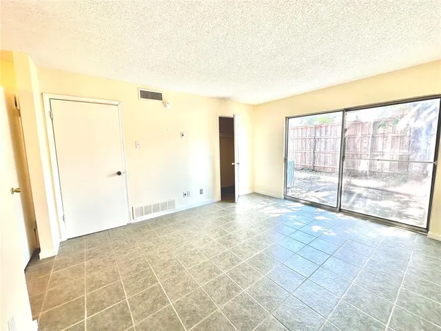 $1,850 | 1857 Place One Lane, Garland, TX 75042