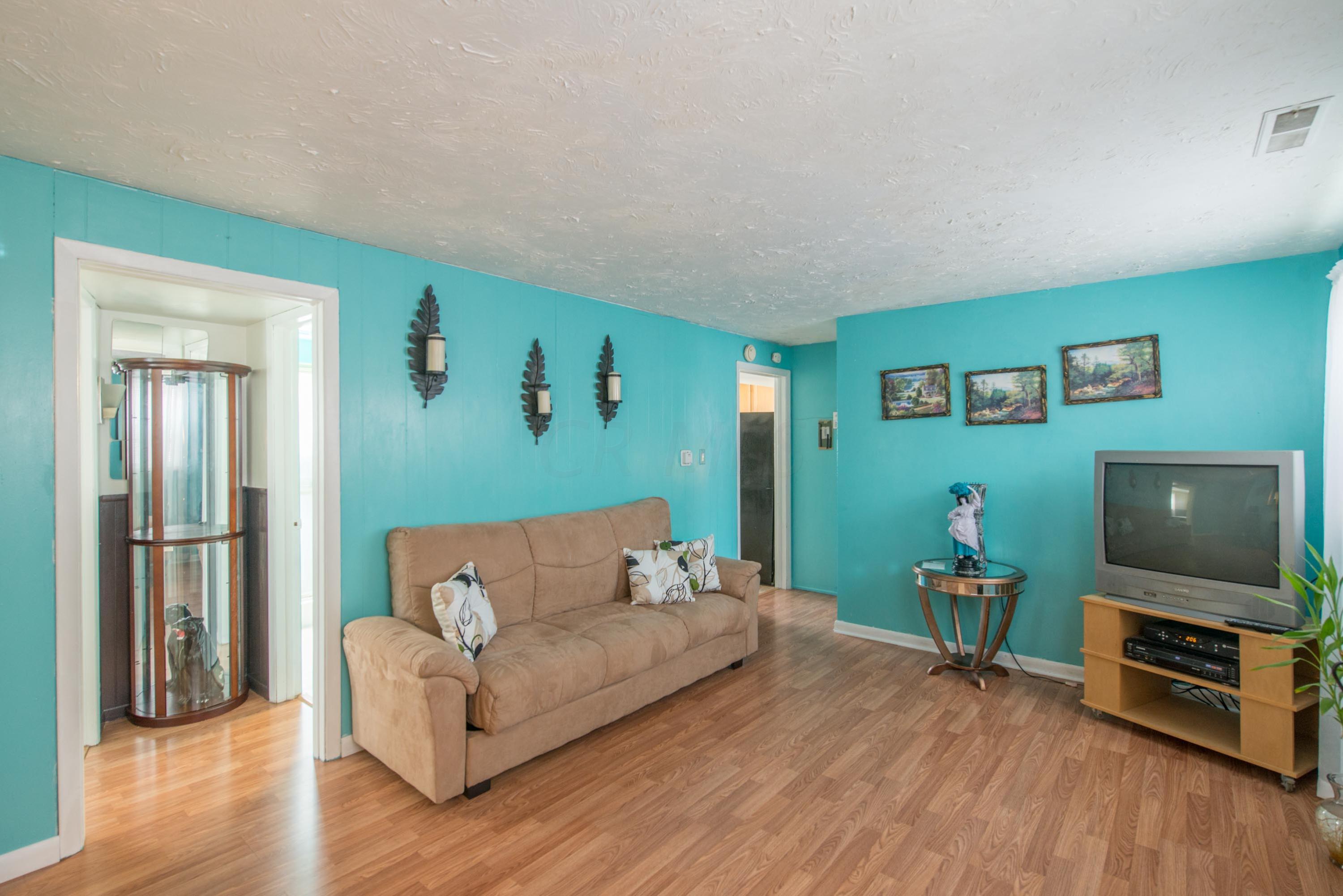 645 South Hampton Road Columbus, OH 43213 - Photo 20 of 31