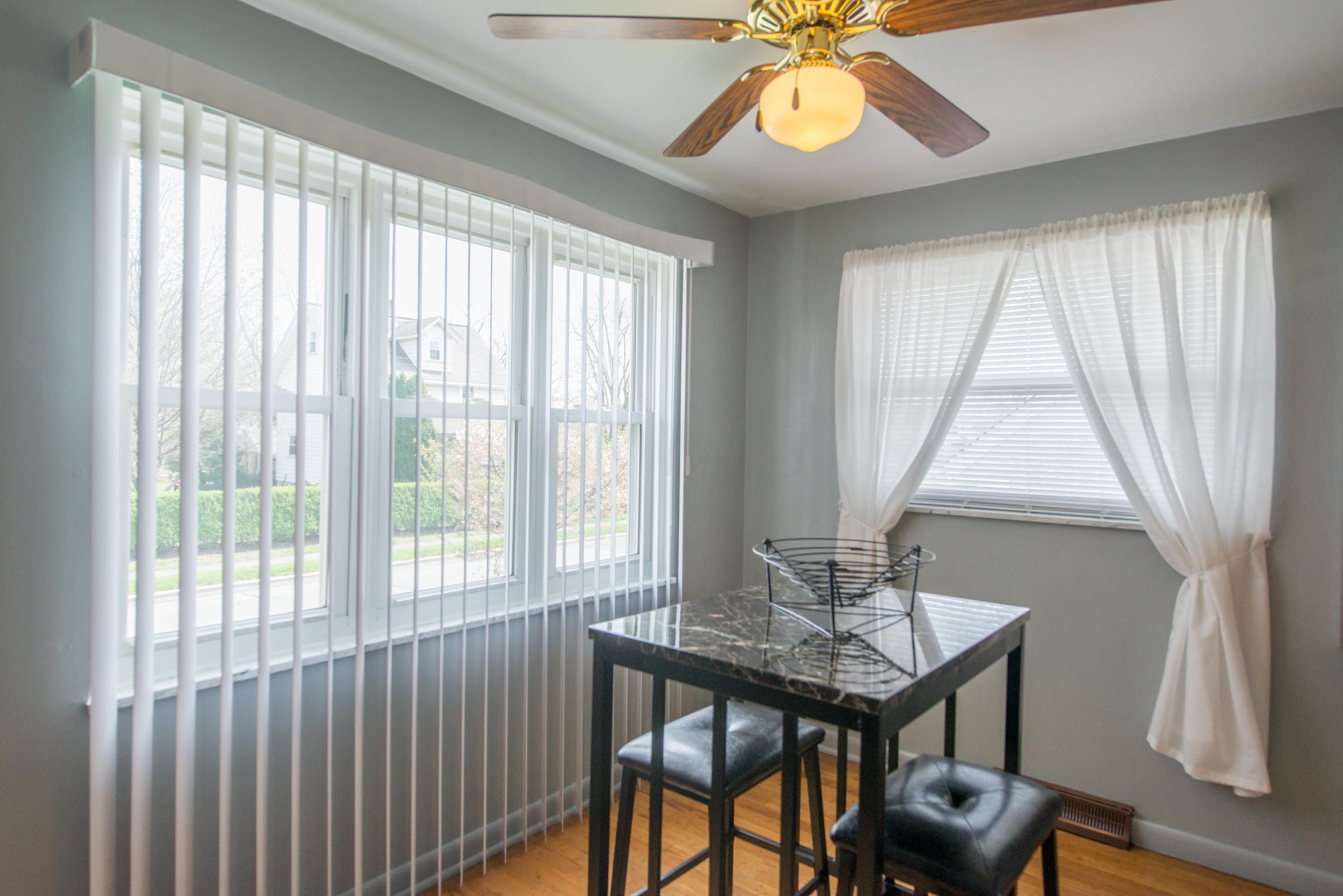 645 South Hampton Road Columbus, OH 43213 - Photo 7 of 31