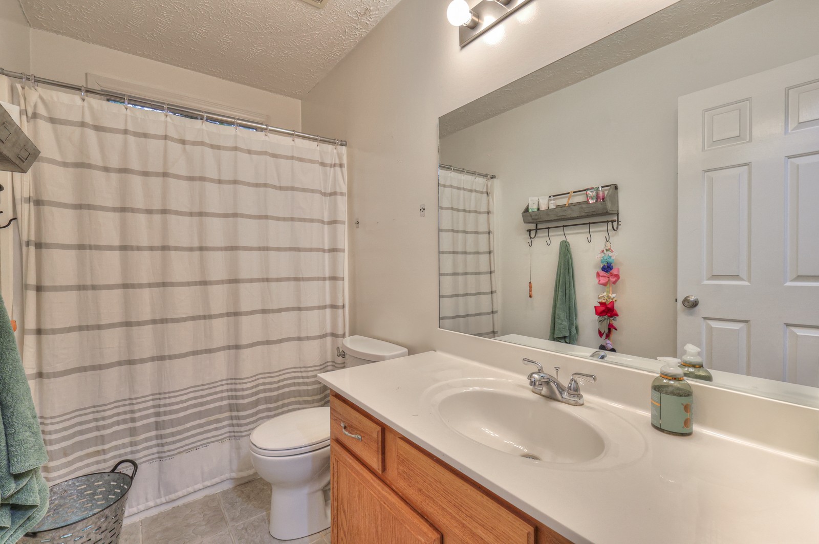 119 Shrewsbury Road Murfreesboro, TN 37129 - Photo 13 of 34 2nd Bathroom
