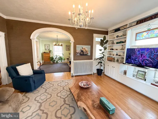 a view of a garden with flowers