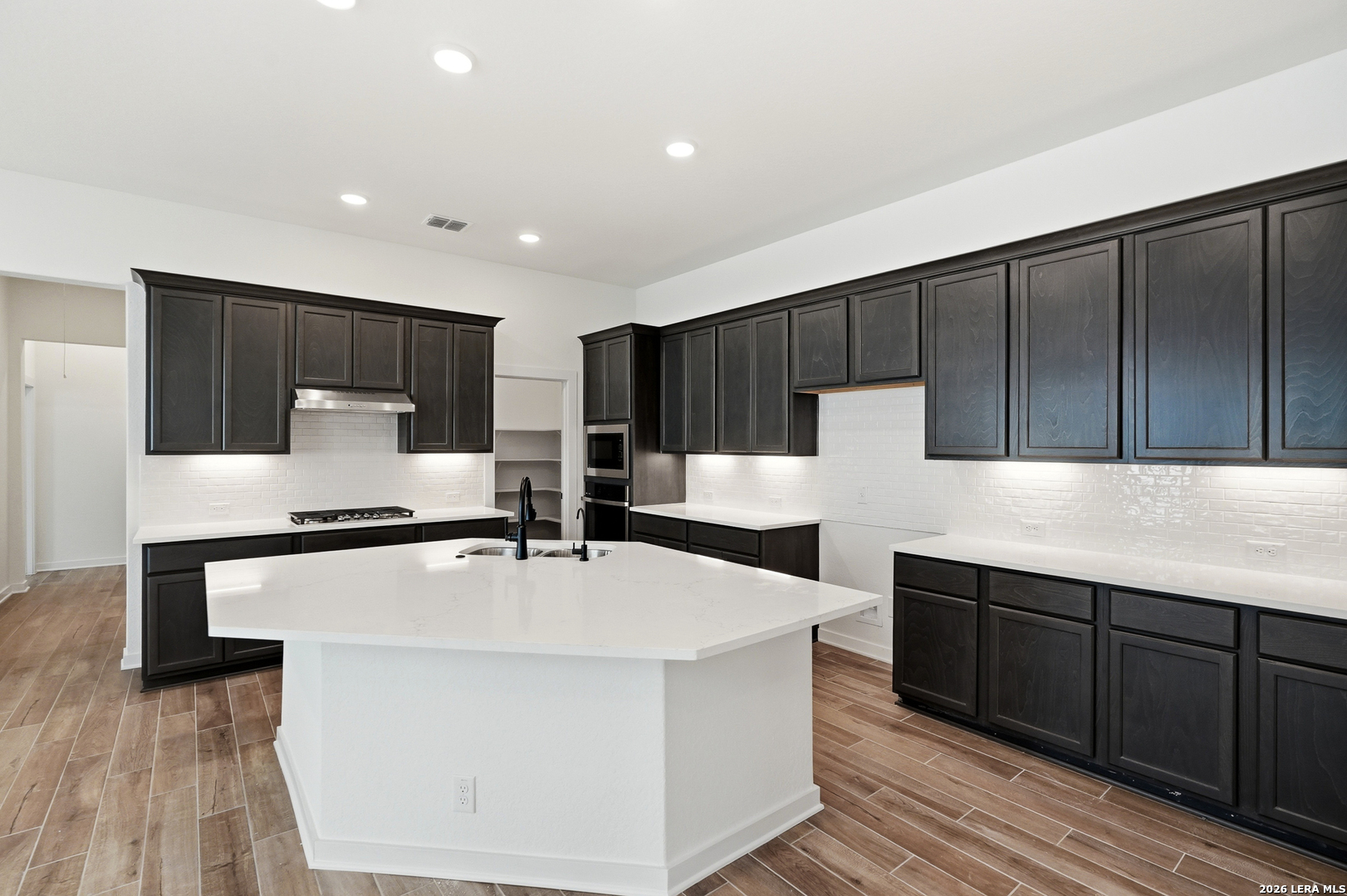 9427 Hidden Stone Schertz, TX 78154 - Photo 21 of 41