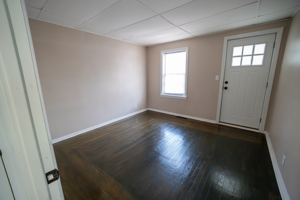 45 Lafayette Street Fall River, MA 02723 - Photo 7 of 18