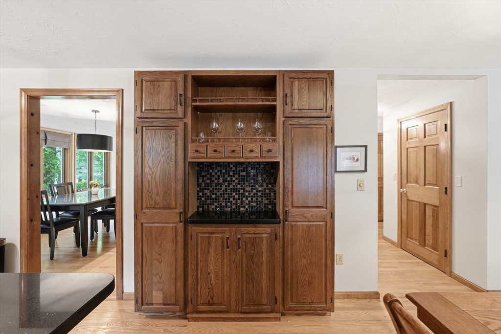 10 Tattan Farm Road Worcester, MA 01605 - Photo 9 of 42 Gallery Image 9