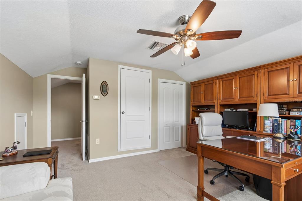 6601 Sparkling Way Wesley Chapel, FL 33545 - Photo 36 of 51