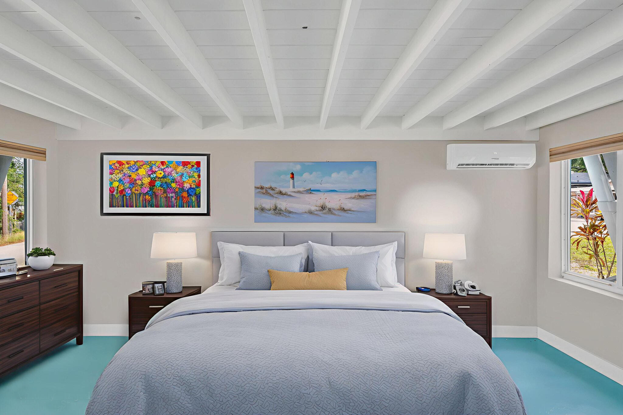 40 Pirates Drive Key Largo, FL 33037 - Photo 19 of 35 a bedroom with a bed and a window