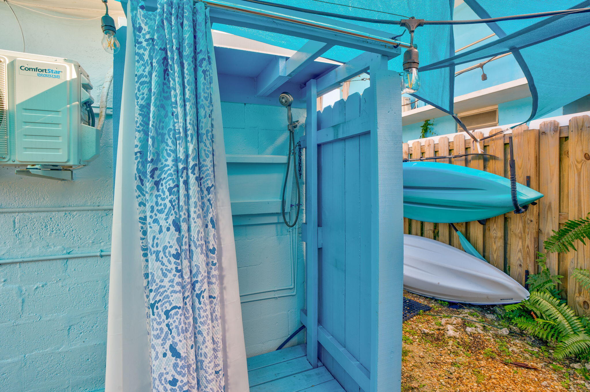 40 Pirates Drive Key Largo, FL 33037 - Photo 24 of 35 a view of a porch