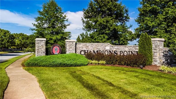 $583,192 | 2003 Augusta Parkway, Henryville, IN 47126