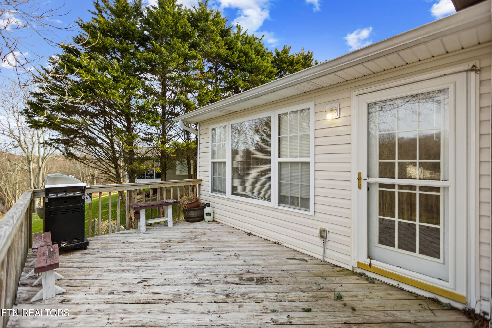 450 Emerts View Circle Seymour, TN 37865 - Photo 22 of 27 a view of a house with backyard and sitting area