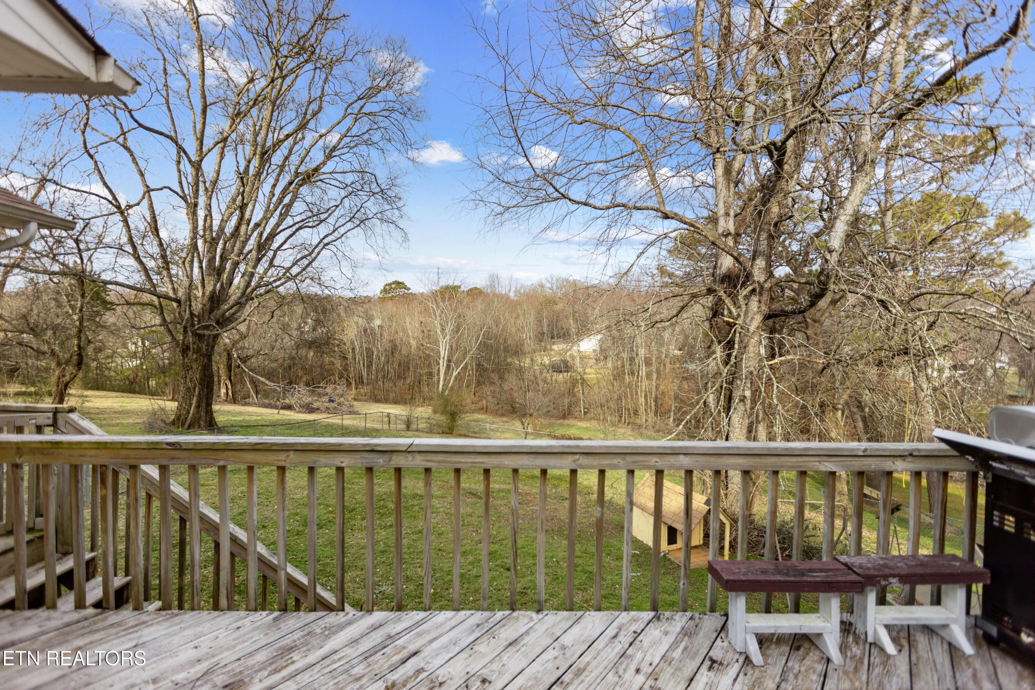 450 Emerts View Circle Seymour, TN 37865 - Photo 23 of 27 a view of balcony with wooden floor and outdoor seating