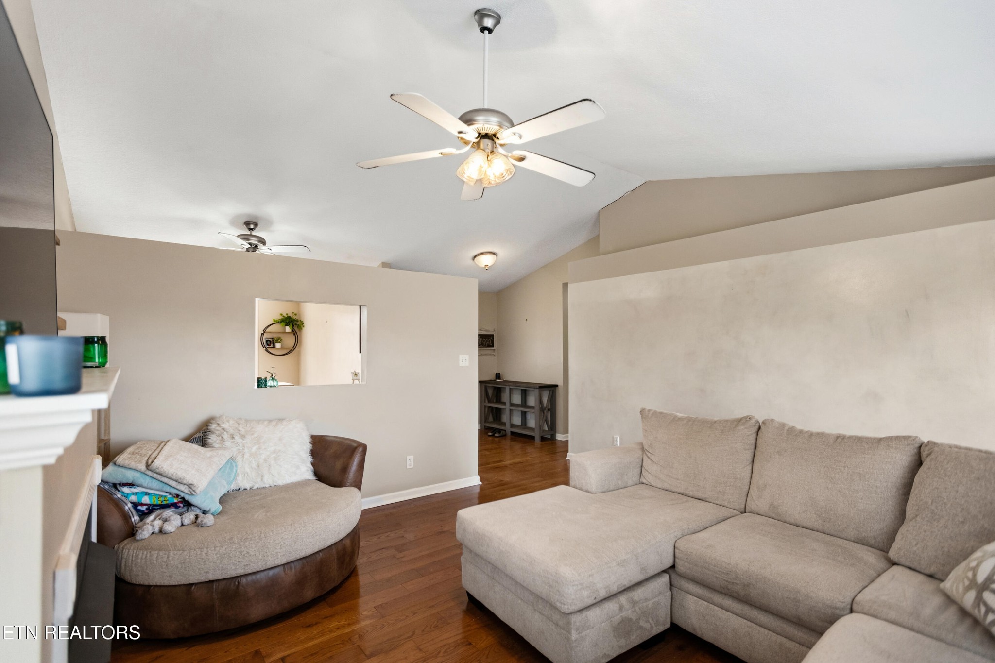 450 Emerts View Circle Seymour, TN 37865 - Photo 4 of 27 a living room with furniture and a chandelier