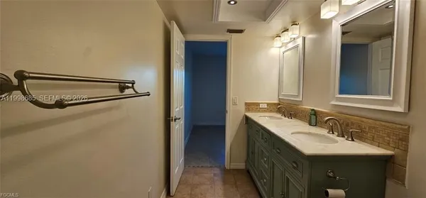 $1,199 | 1519 W Cape, Unit 6, Cape Coral, FL 33914