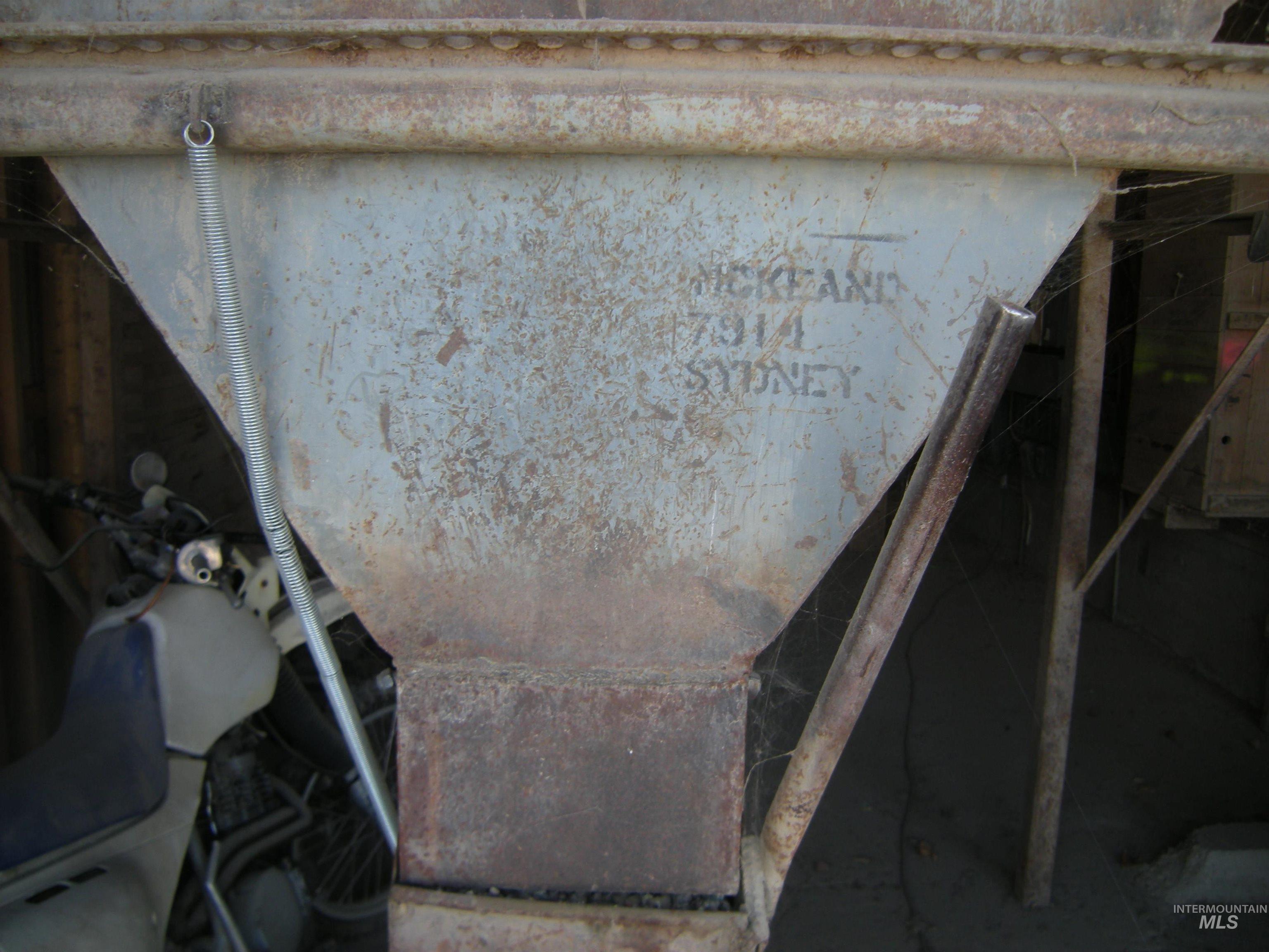 401 Main Street Hazelton, ID 83335 - Photo 9 of 23