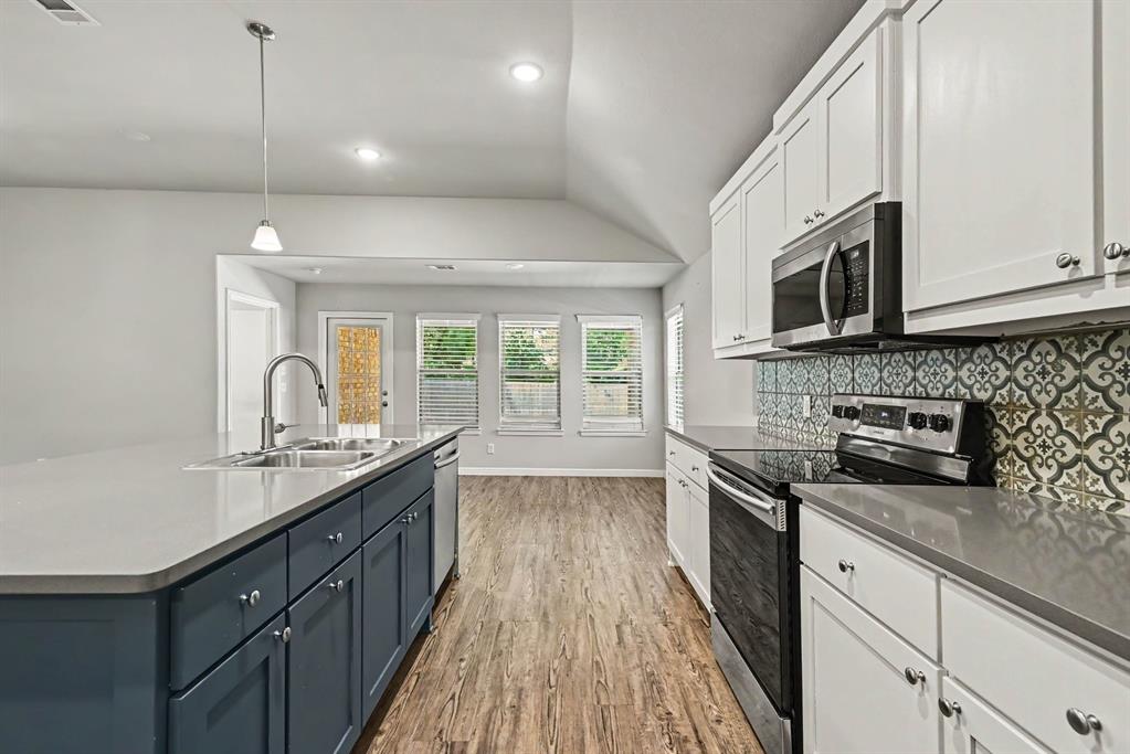977 Sam Street Springtown, TX 76082 - Photo 12 of 31 Gallery Image 12