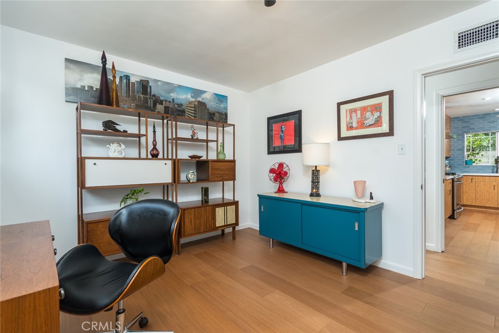 3611 El Lado Drive Glendale, CA 91208 - Photo 17 of 31 a workspace with furniture and window