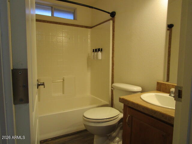 53 County Road, Unit 3203 Vernon, AZ 85940 - Photo 28 of 47 Second bathroom