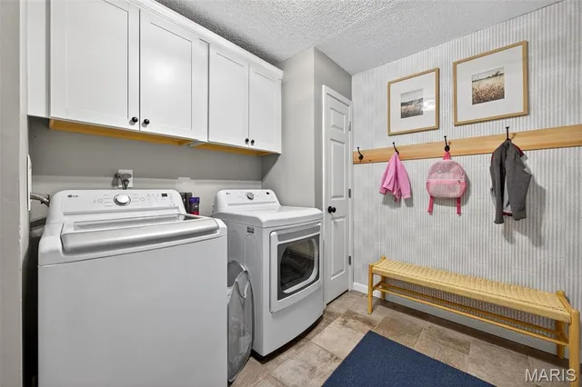 $410,000 | 436 Willow View Lane, St. Peters, MO 63376