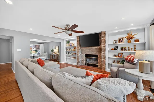 $410,000 | 436 Willow View Lane, St. Peters, MO 63376