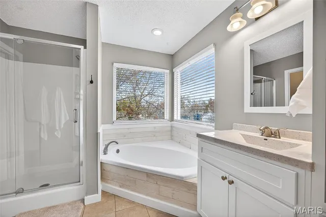 $410,000 | 436 Willow View Lane, St. Peters, MO 63376