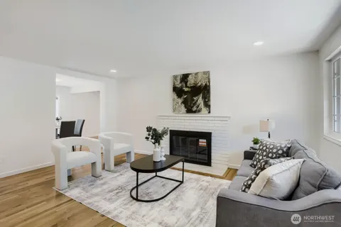 $1,050,000 | 14379 104th Avenue Northeast, Kirkland, WA 98034