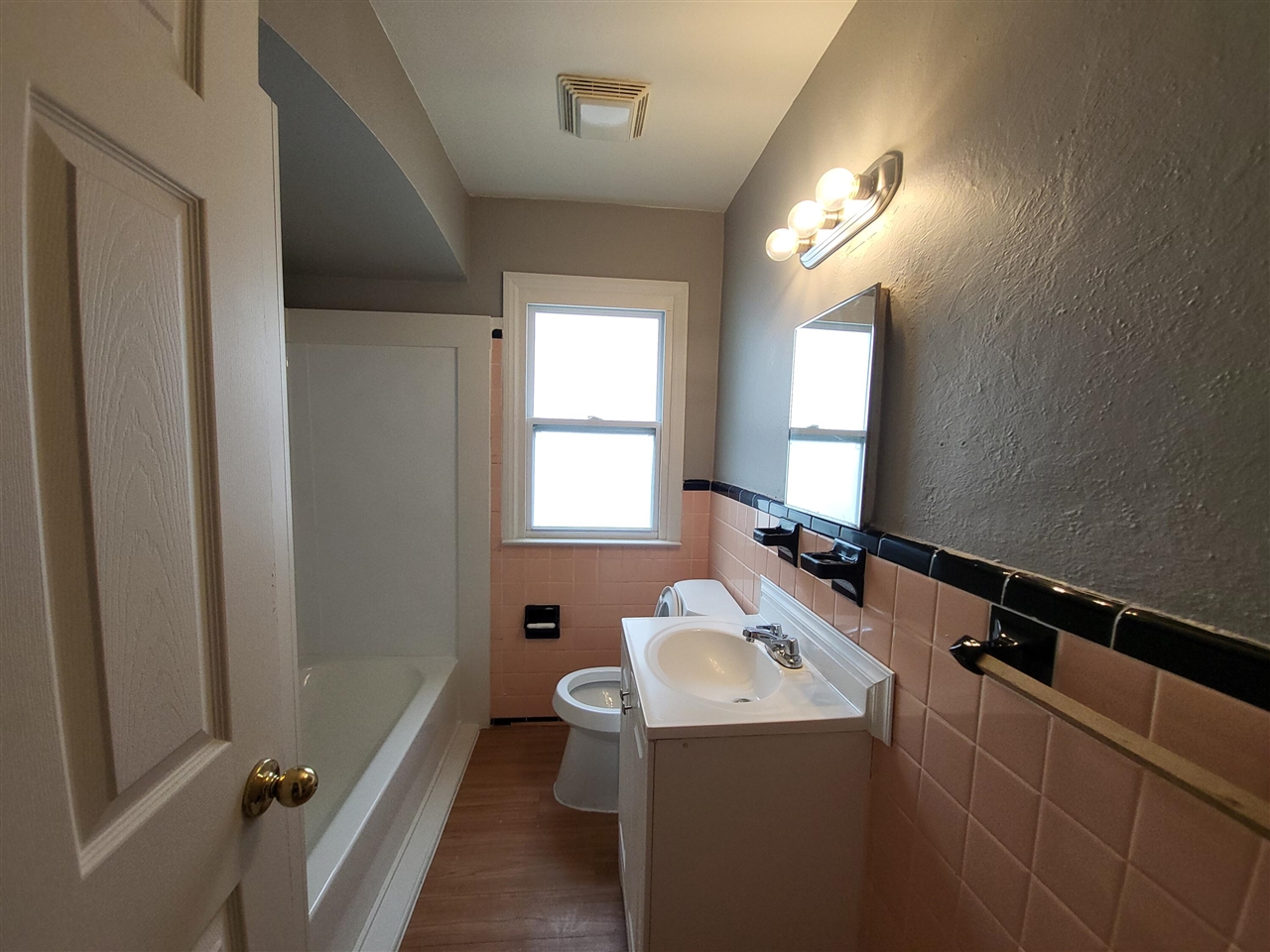 22820 Teppert Avenue Eastpointe, MI 48021 - Photo 6 of 13
