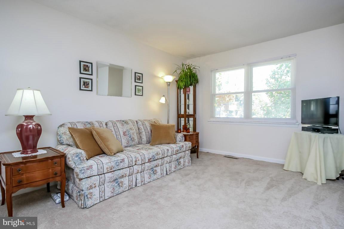 765 Stevenson Road Severn, MD 21144 - Photo 2 of 29 Living Room