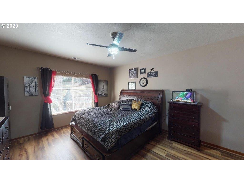 86408 Panorama Road Springfield, OR 97478 - Photo 12 of 32