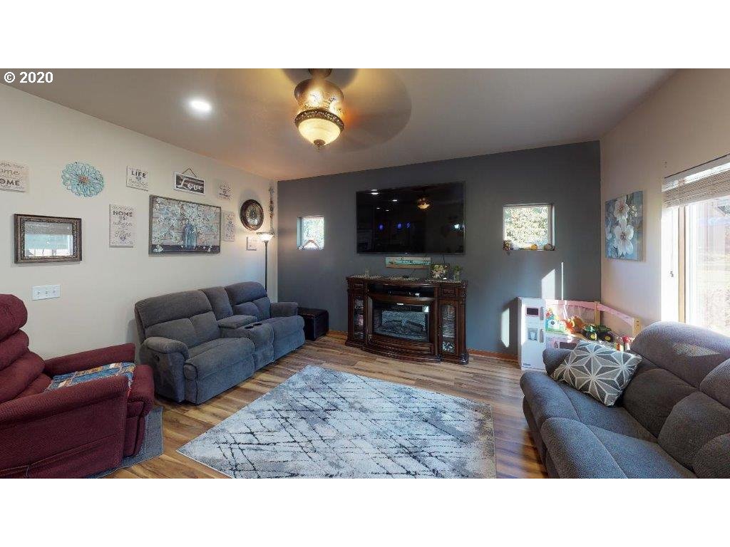 86408 Panorama Road Springfield, OR 97478 - Photo 17 of 32