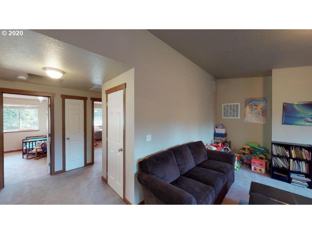 86408 Panorama Road Springfield, OR 97478 - Photo 22 of 32