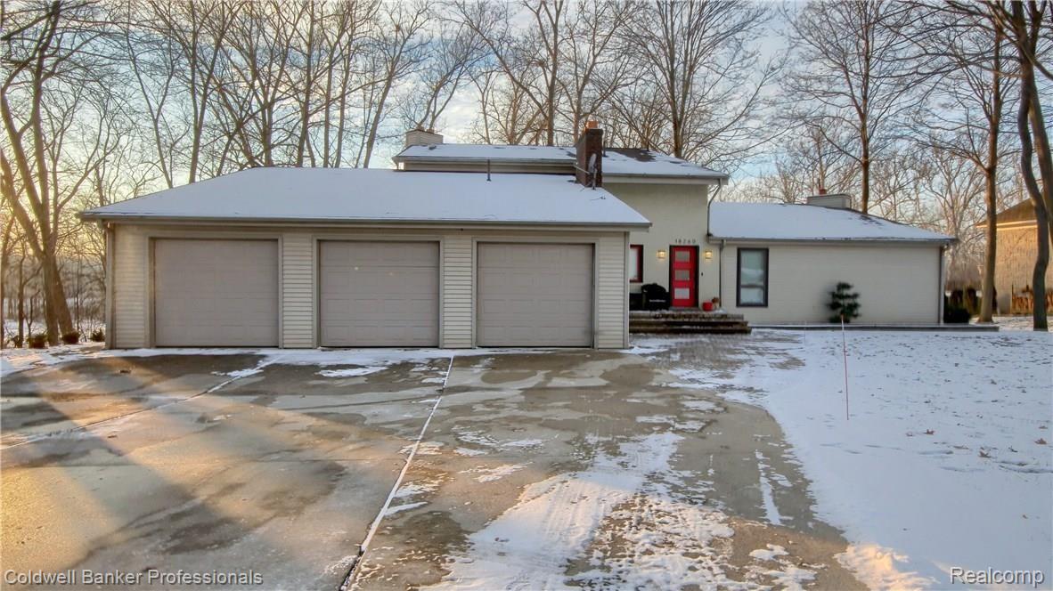18260 Hannan Road New Boston, MI 48164 - Photo 1 of 30 Front.jpg