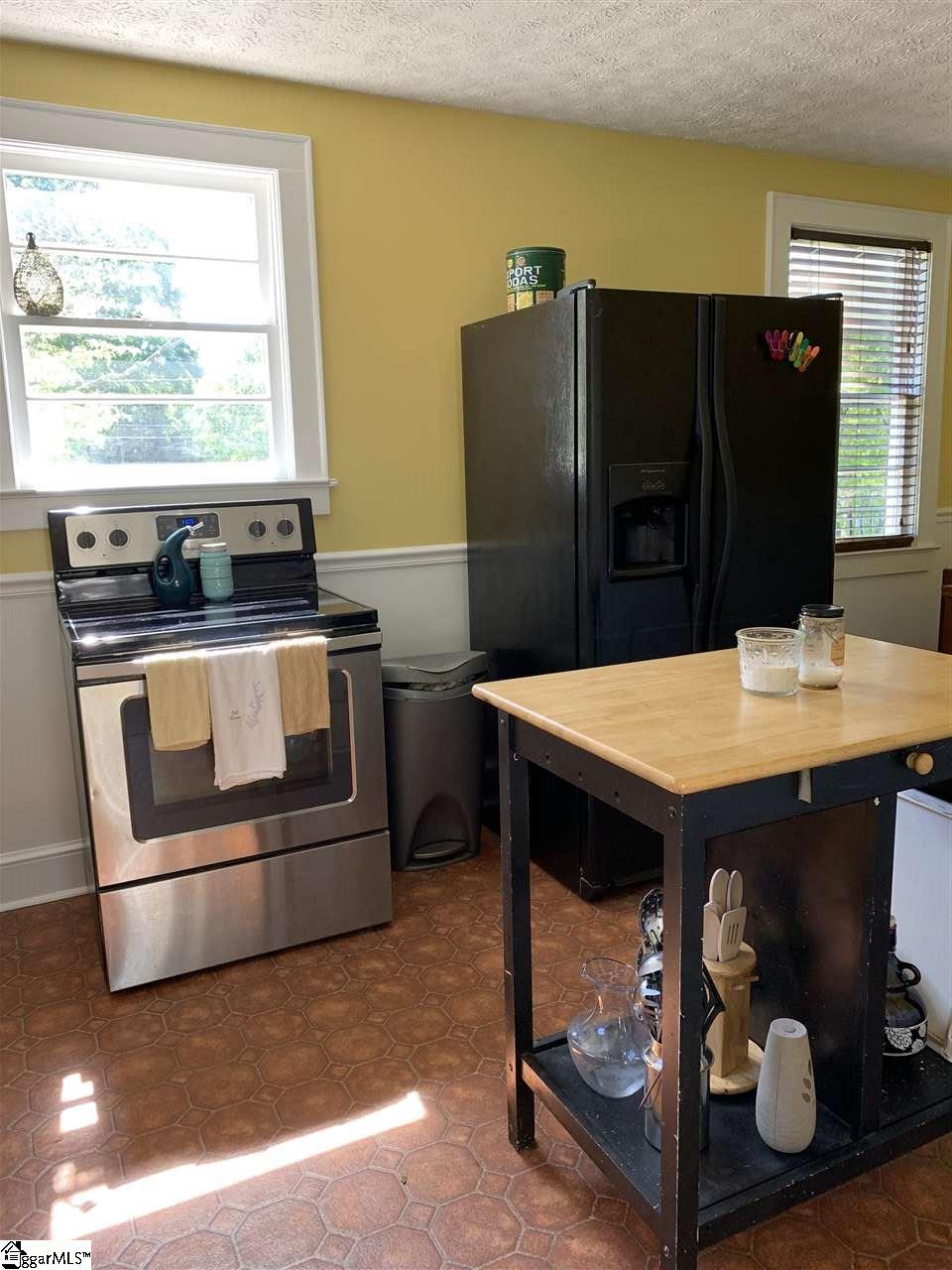 203 Tindal Road Greenville, SC 29617 - Photo 11 of 23 Gallery Image 11