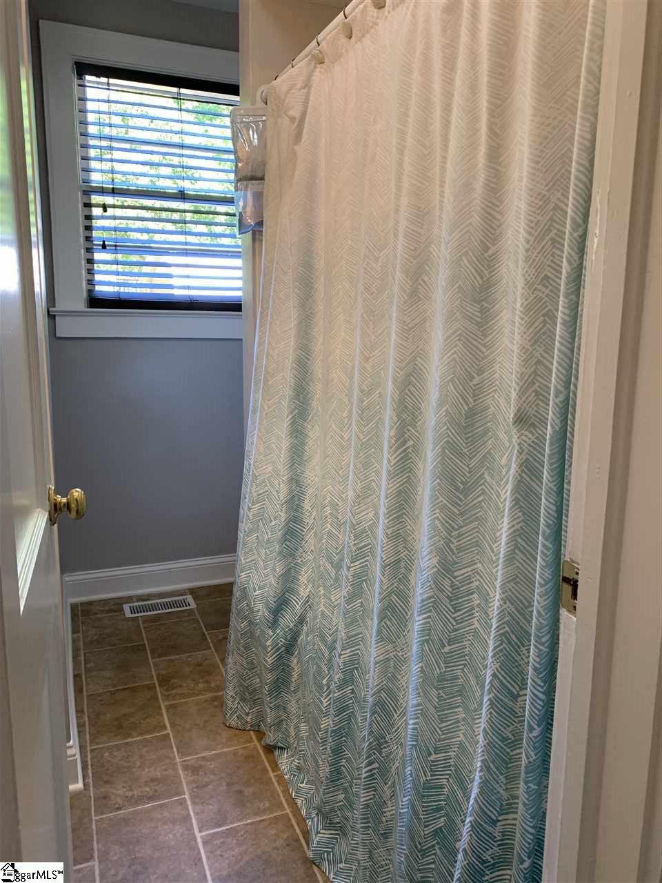 203 Tindal Road Greenville, SC 29617 - Photo 15 of 23 Gallery Image 15