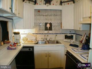 6628 Large Street Philadelphia, PA 19149 - Photo 4 of 6 Gallery Image 4