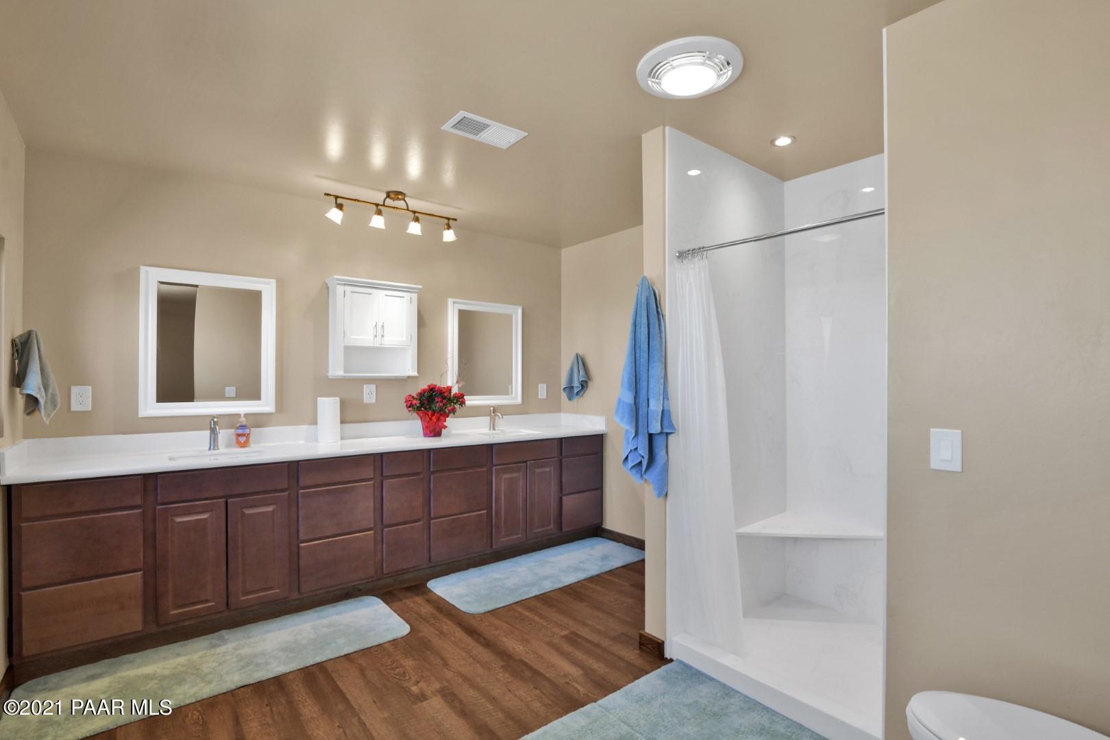 3500 West Runway Road Paulden, AZ 86334 - Photo 20 of 57 Master Bath 2