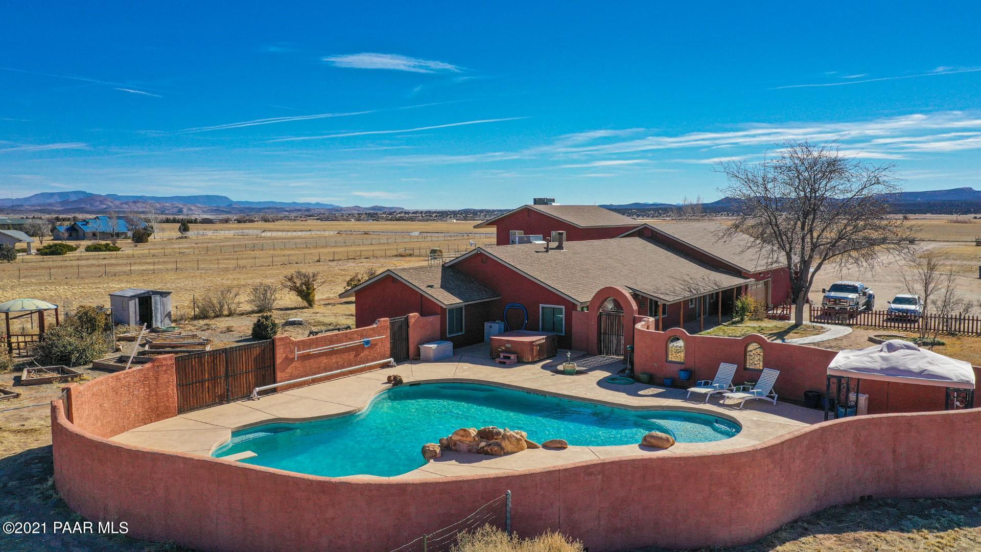 3500 West Runway Road Paulden, AZ 86334 - Photo 33 of 57 Pool Area