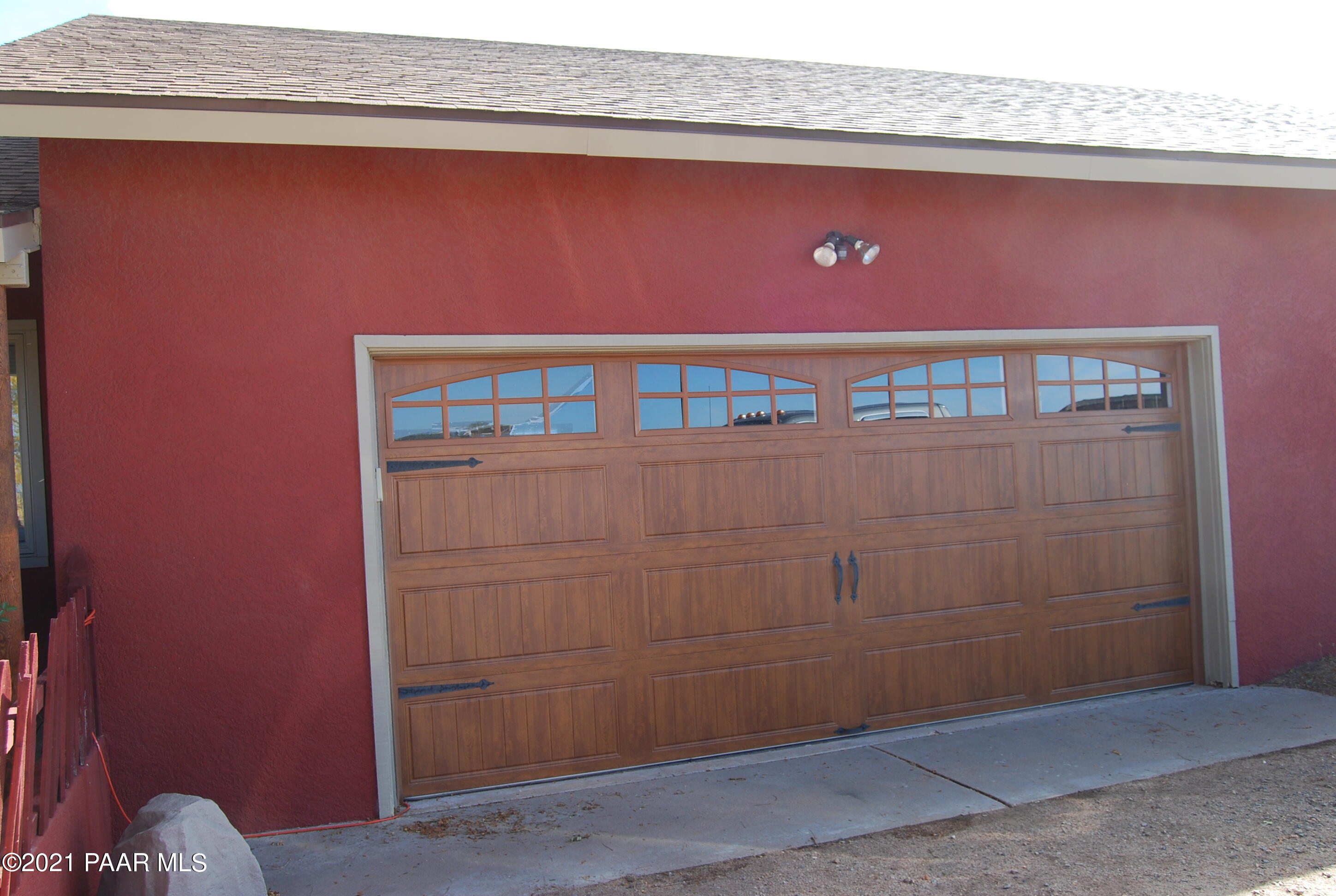 3500 West Runway Road Paulden, AZ 86334 - Photo 51 of 57 Car Door to Hanger