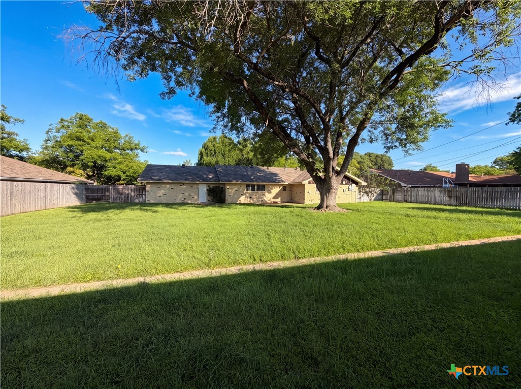 2002 Halbert Street Killeen, TX 76541 - Photo 5 of 17
