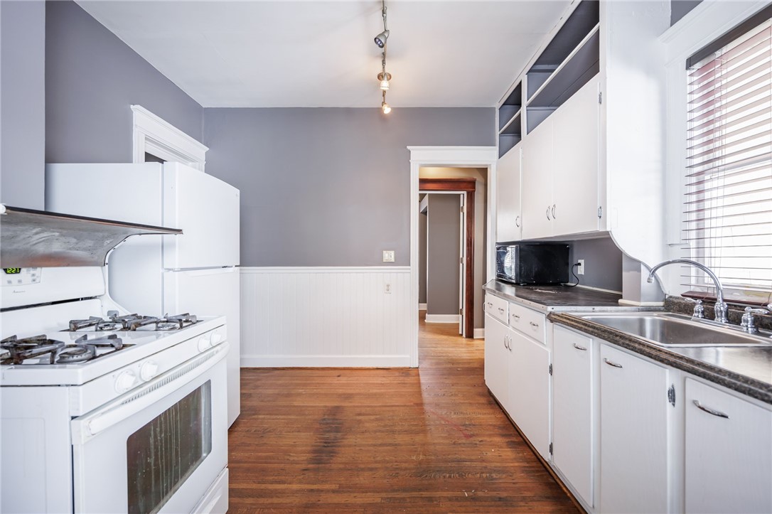 89 Clay Avenue Rochester, NY 14613 - Photo 20 of 44