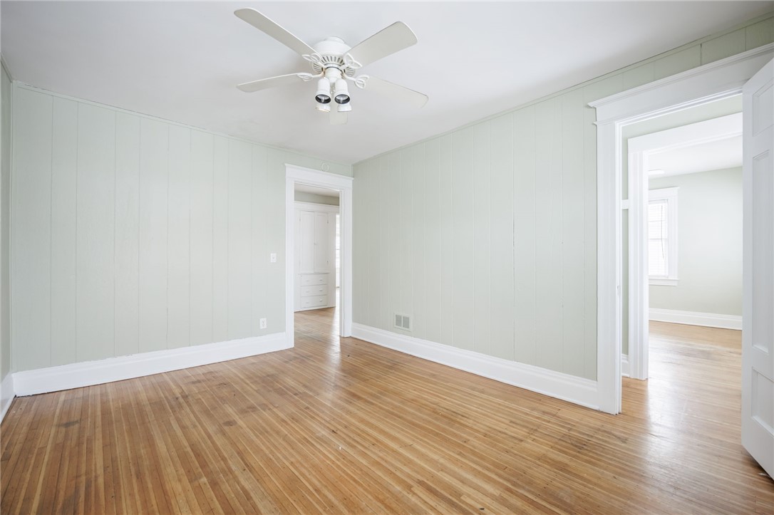 89 Clay Avenue Rochester, NY 14613 - Photo 27 of 44