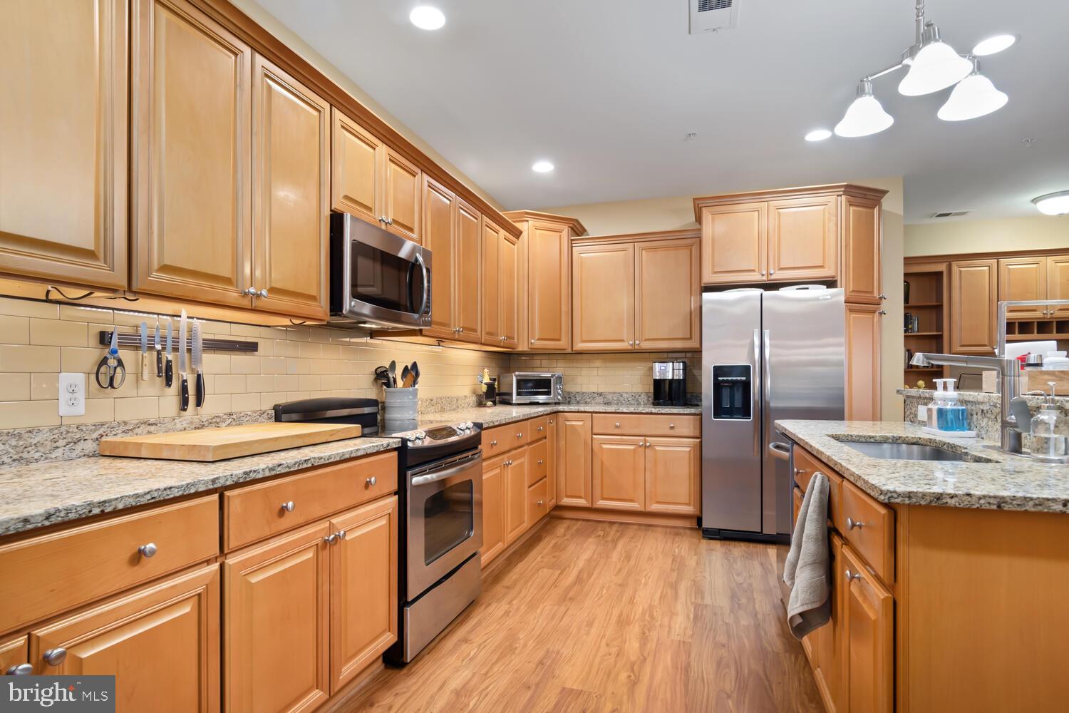 301 Muir Street, Unit 502 Cambridge, MD 21613 - Photo 14 of 53 Kitchen