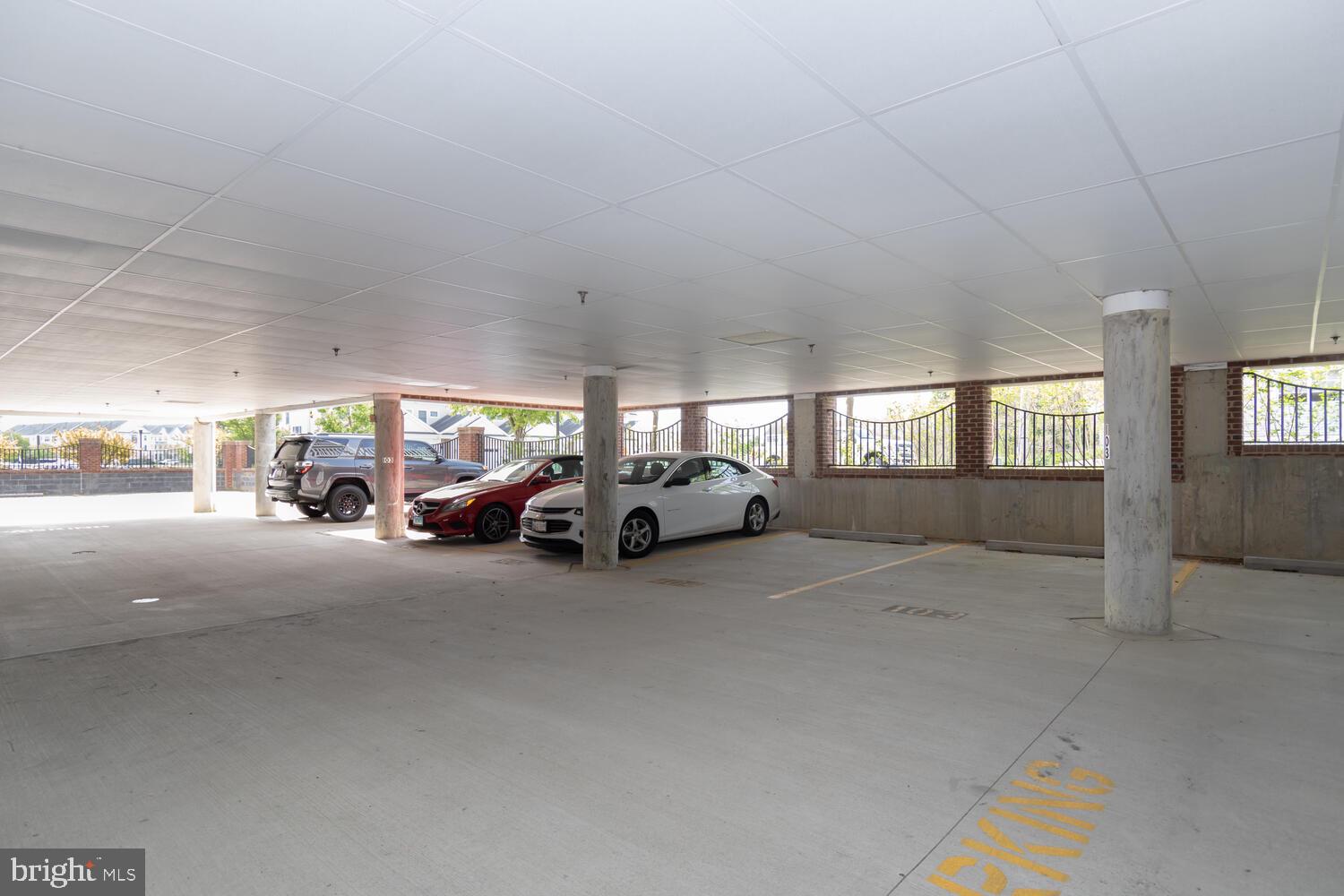 301 Muir Street, Unit 502 Cambridge, MD 21613 - Photo 47 of 53 Parking garage