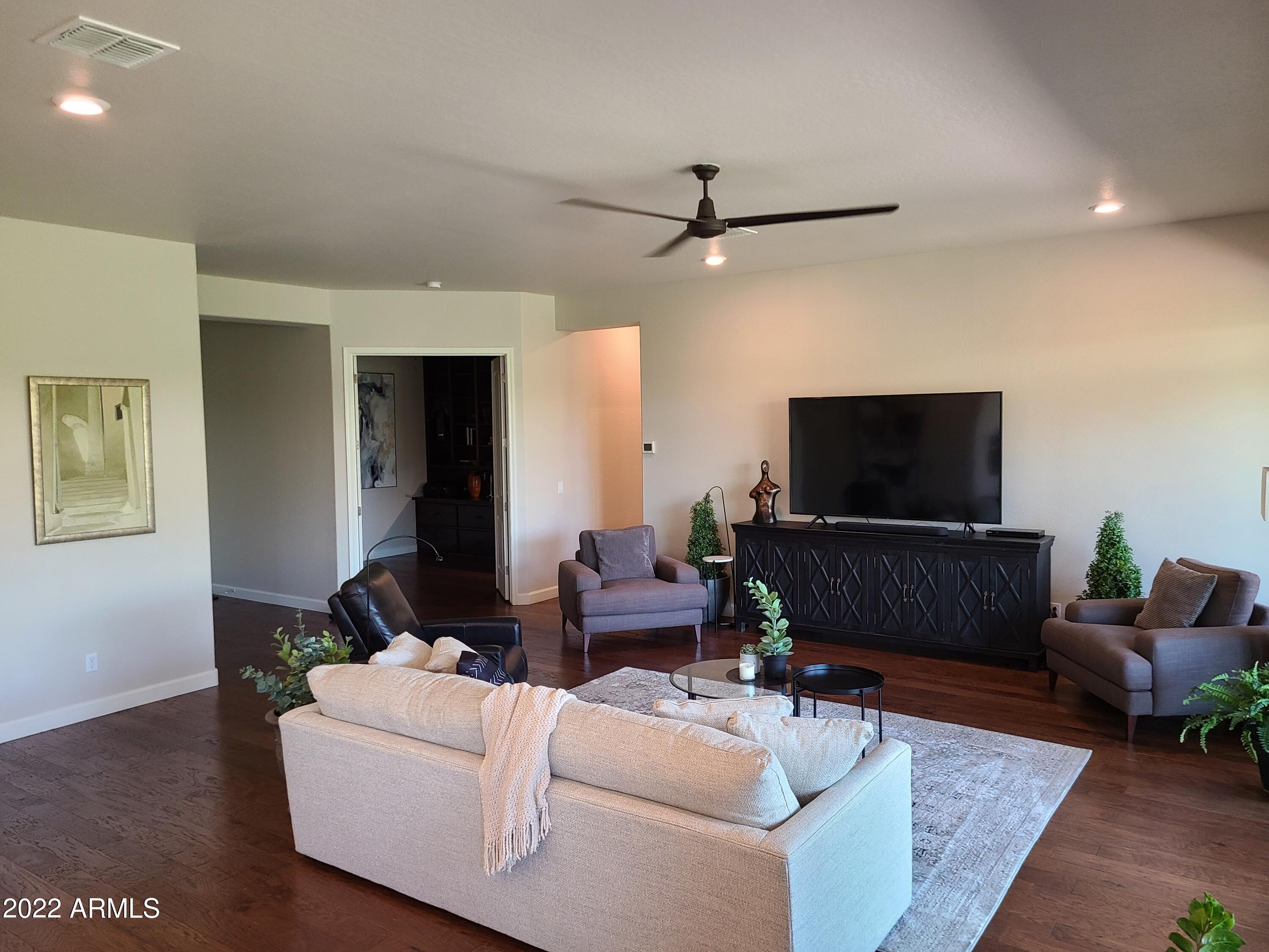 1130 East Reliant Street Gilbert, AZ 85298 - Photo 11 of 30 20220605_142348