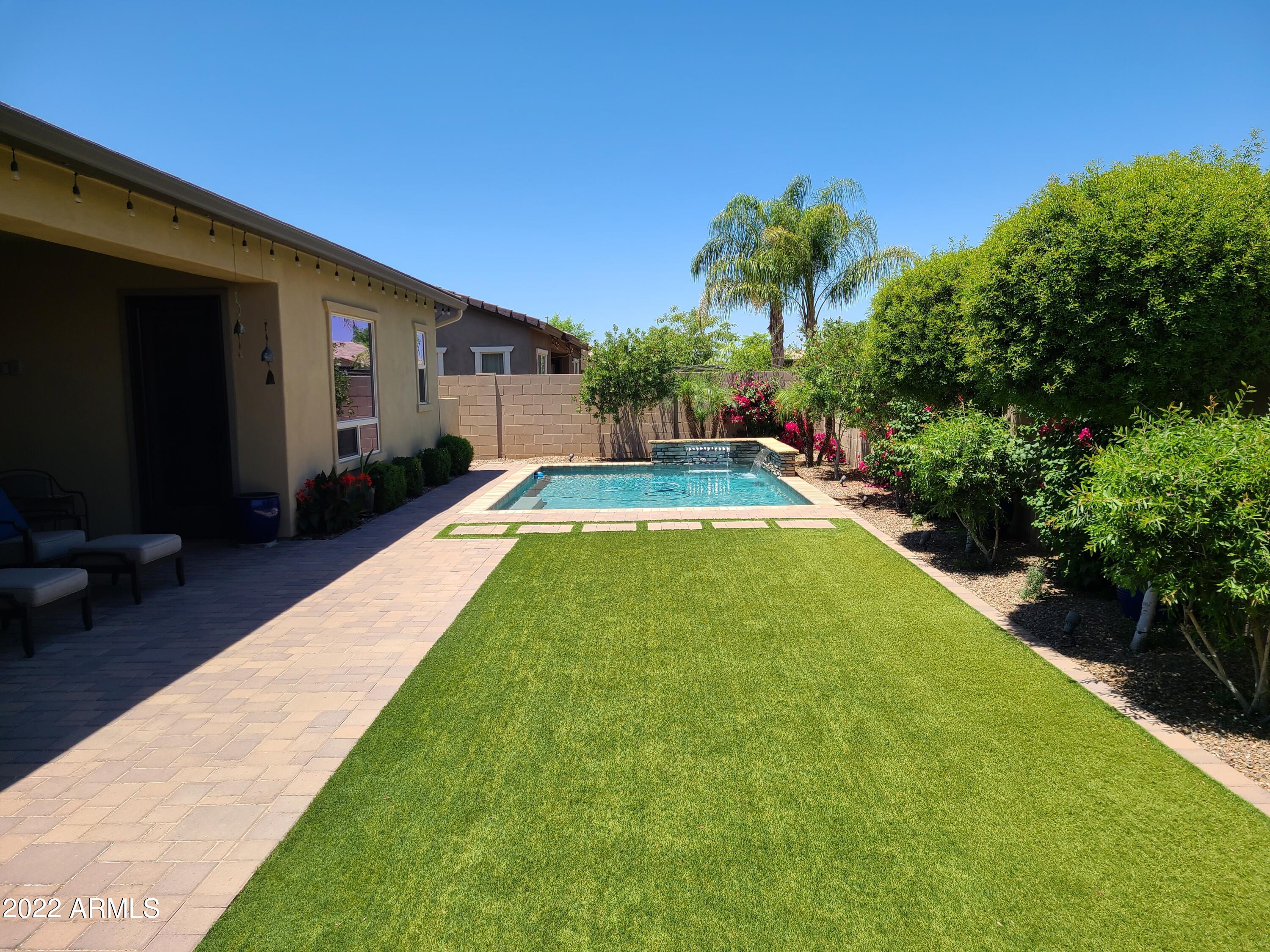1130 East Reliant Street Gilbert, AZ 85298 - Photo 4 of 30 20220601_120032