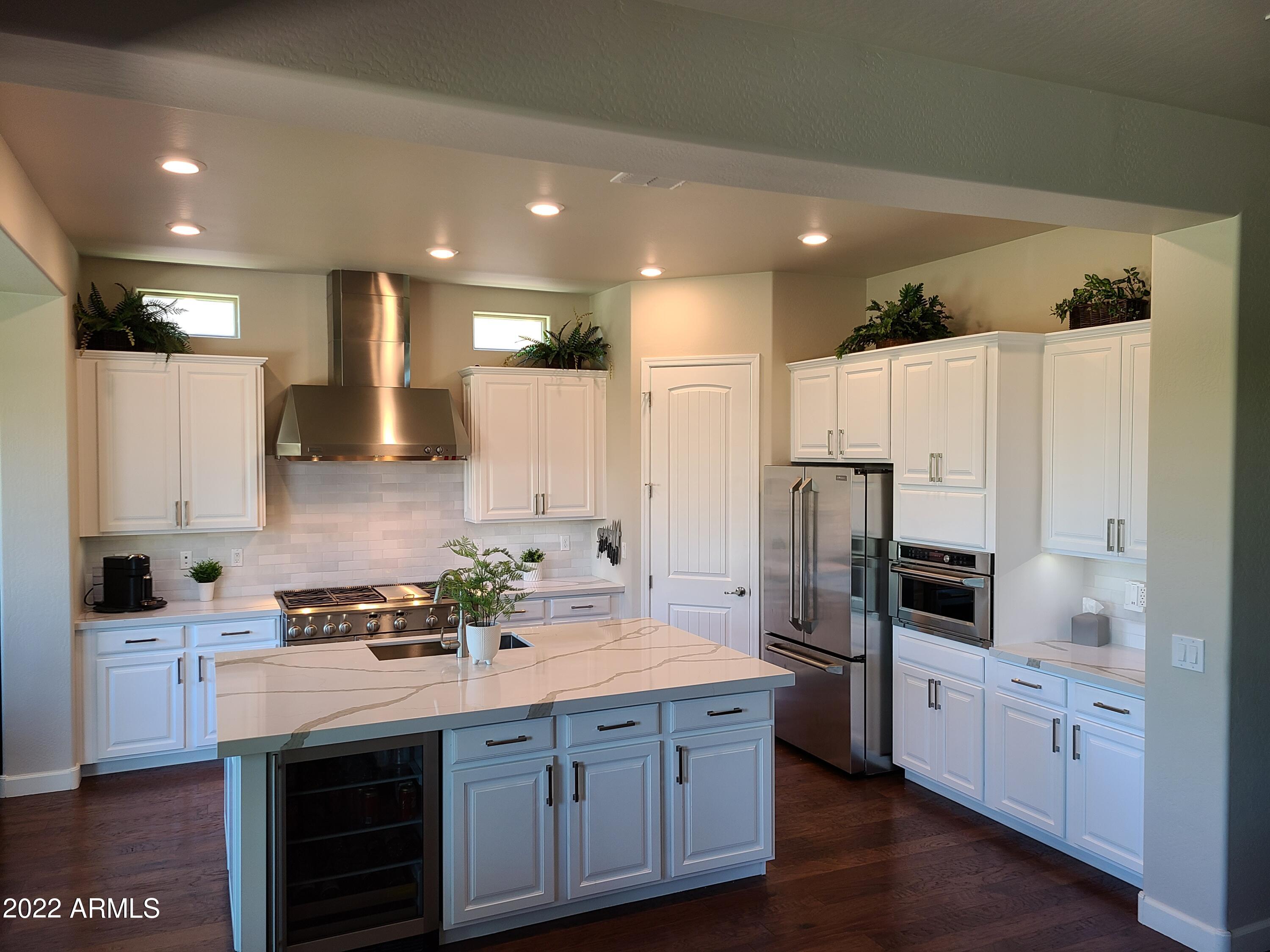 1130 East Reliant Street Gilbert, AZ 85298 - Photo 8 of 30 20220601_112342