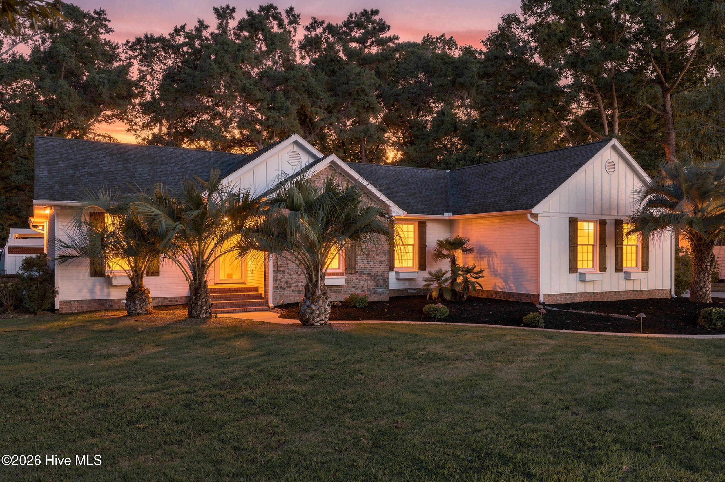 613 Ravenswood Road Hampstead, NC 28443 - Photo 3 of 80 1_virtual dusk