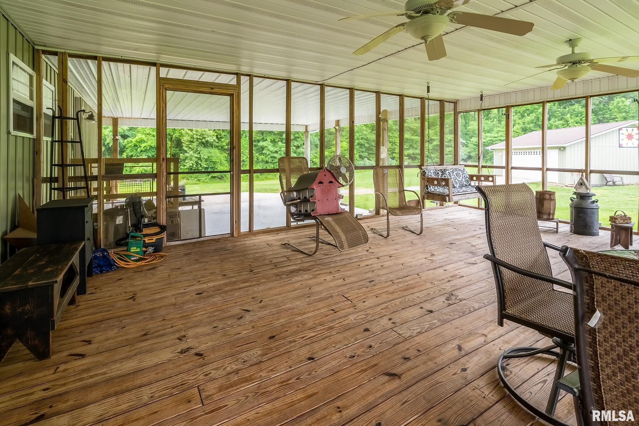 1380 Woolard Road Eldorado, IL 62930 - Photo 36 of 49