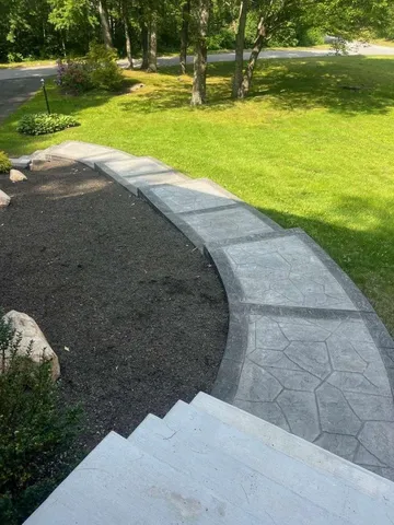 $849,990 | 7 Oakwood Street, Windham, NH 03087