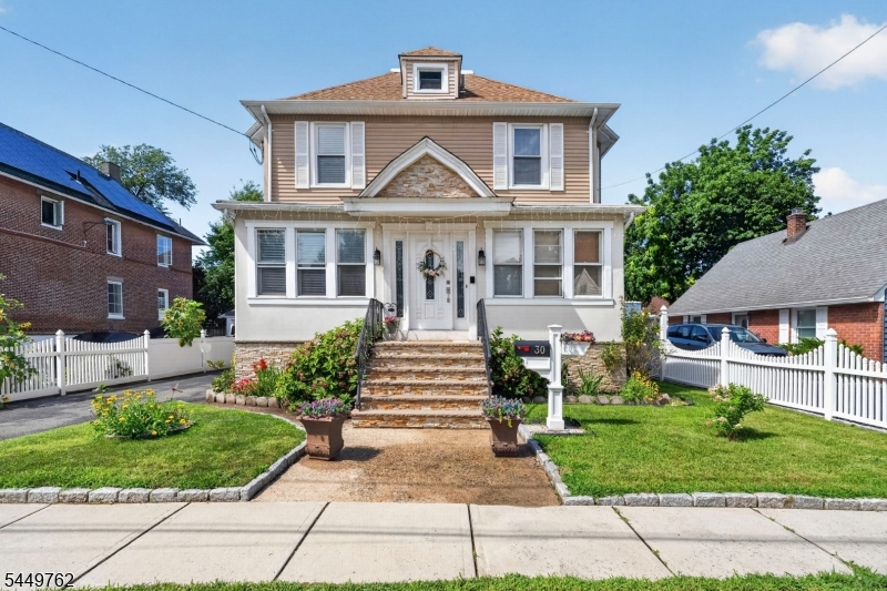 30 Elm Street Ridgefield Park, NJ 07660 - Photo 1 of 37 Gallery Image 1